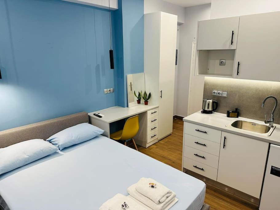 Blue Suite At Piraeus Port Bagian luar foto