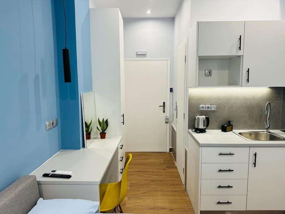 Blue Suite At Piraeus Port Bagian luar foto